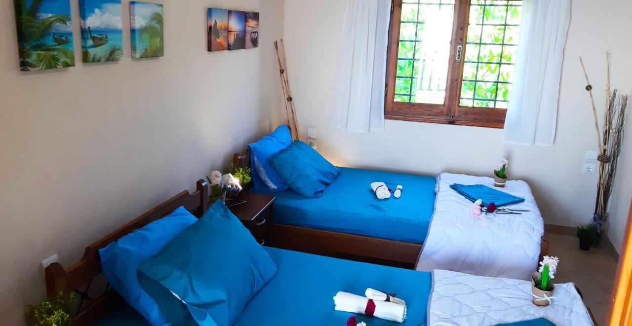 Villa Leonidas Greecefiloxenia Λεφόκαστρο Εξωτερικό φωτογραφία