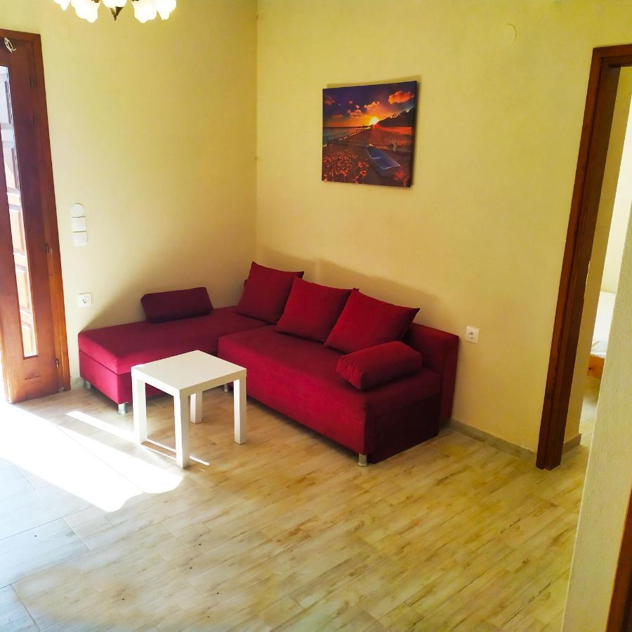 Villa Leonidas Greecefiloxenia Λεφόκαστρο Εξωτερικό φωτογραφία