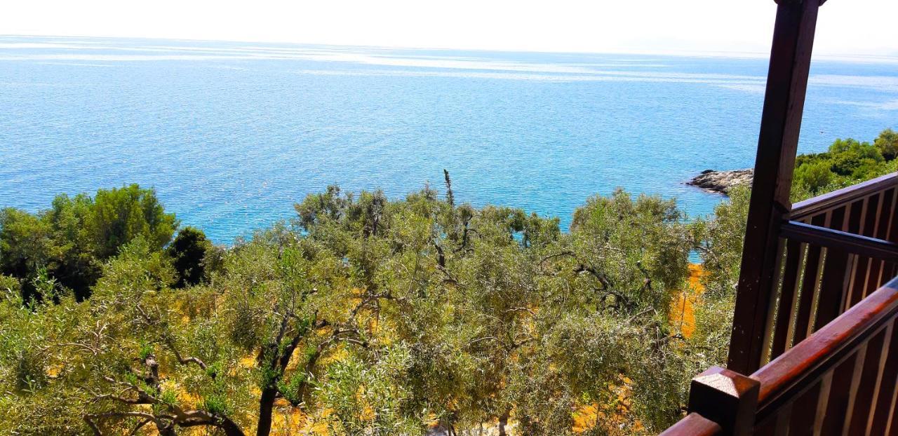 Villa Leonidas Greecefiloxenia Λεφόκαστρο Εξωτερικό φωτογραφία